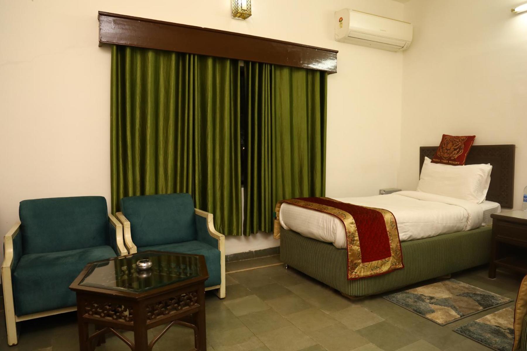 Panna Tiger Resort- Riverside Property Rajgarh  Luaran gambar