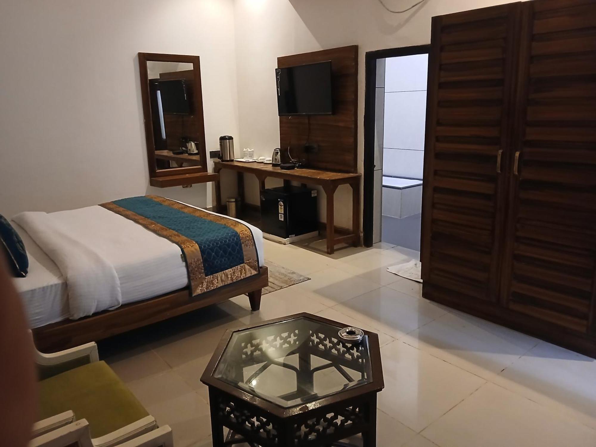Panna Tiger Resort- Riverside Property Rajgarh  Luaran gambar